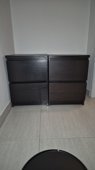 Mesas de Cabeceira Malm