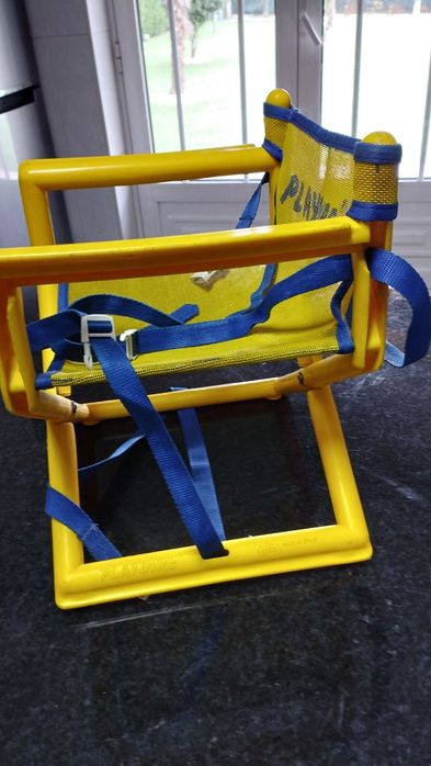 Cadeira de refeição para criança