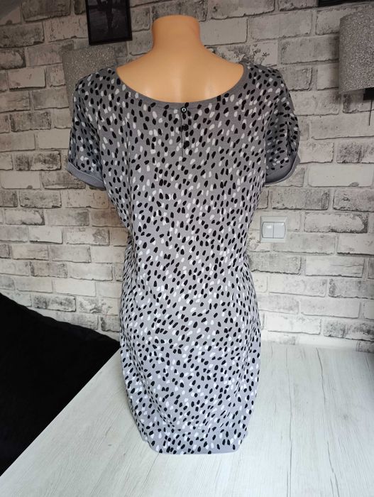 krótka elastyczna sukienka XL z dzianiny mini tunika dzianinowa szara