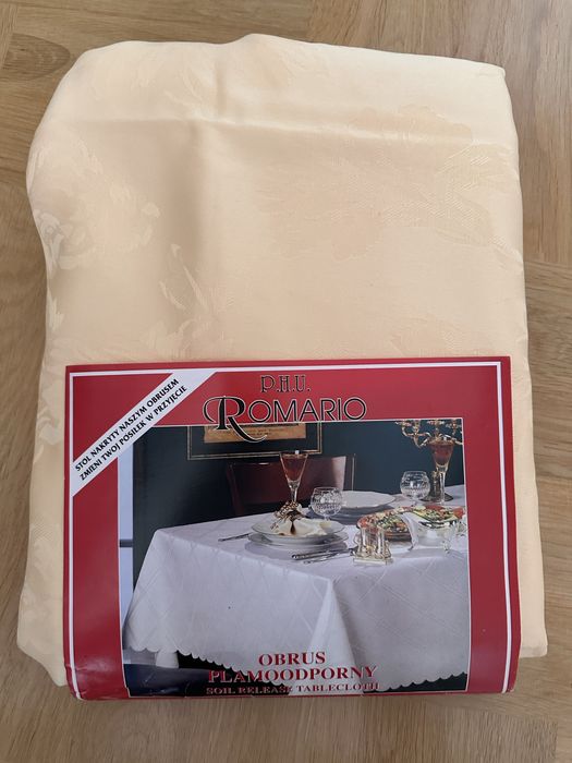 Nowy obrus na bardzo duży stół