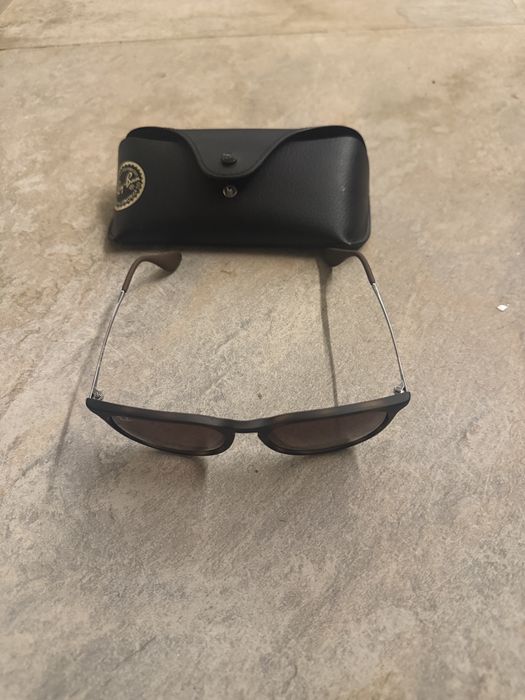 Vendo óculos rayban