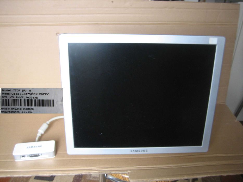 Монитор SyncMaster 770P