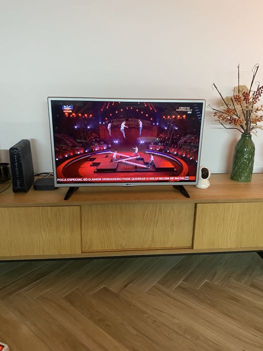 TV marca LG  em muito bom estado