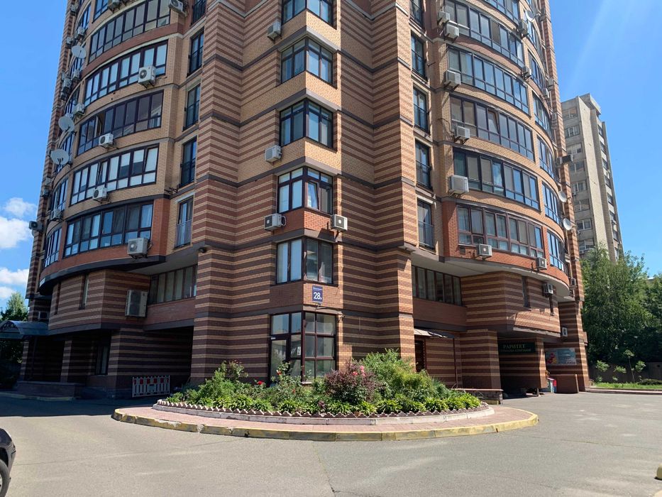 Продаж комерційного  приміщення під будь-яке призначення в центрі