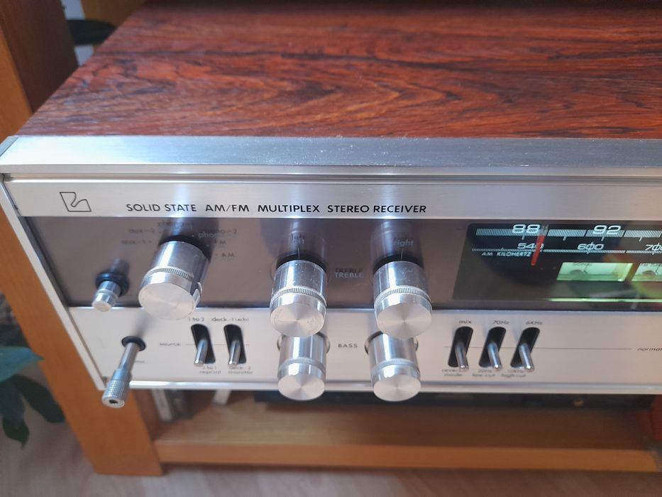 Amplituner Luxman R800