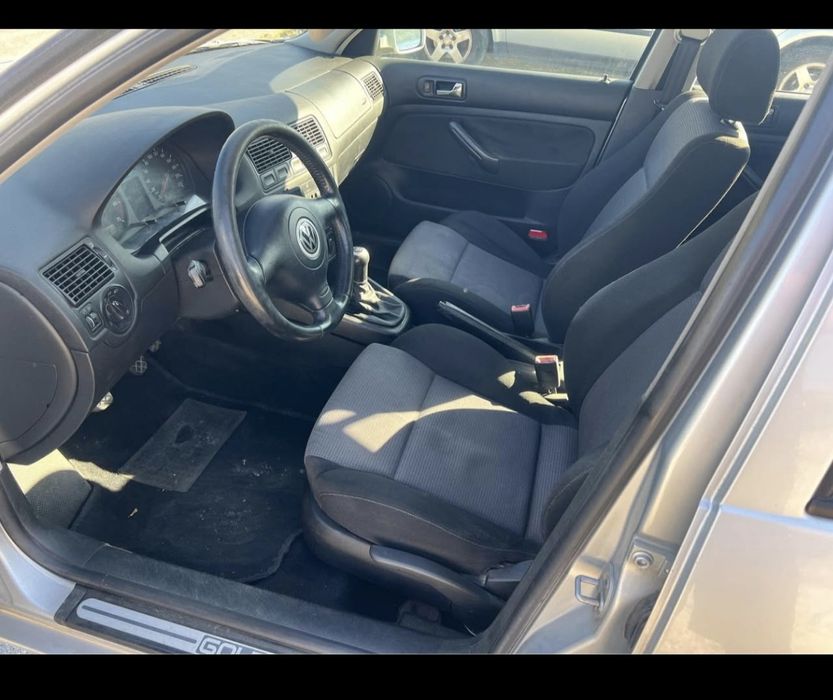 Golf 4 -ano  2001 - motor 1400
