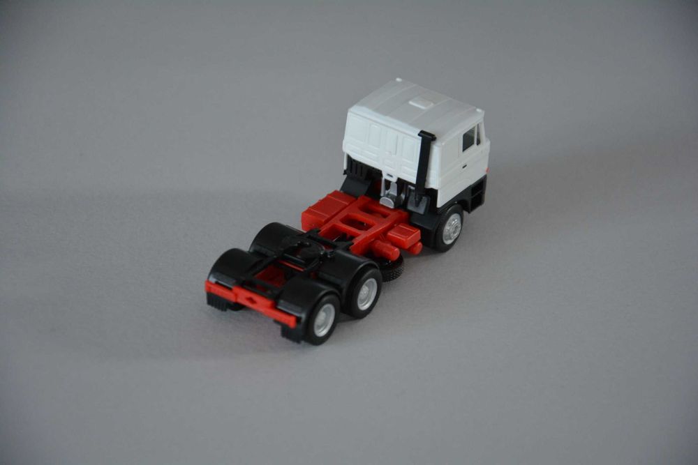 1:87 (H0) Herpa 317399 - RABA 6x4 - biała