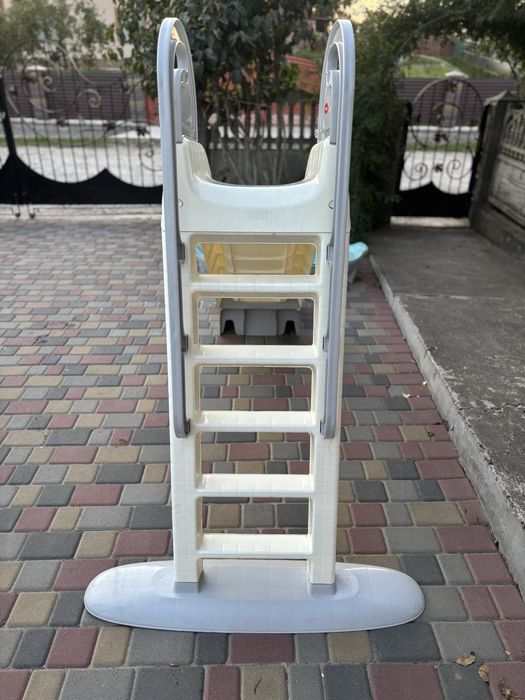 Дитяча гірка 243