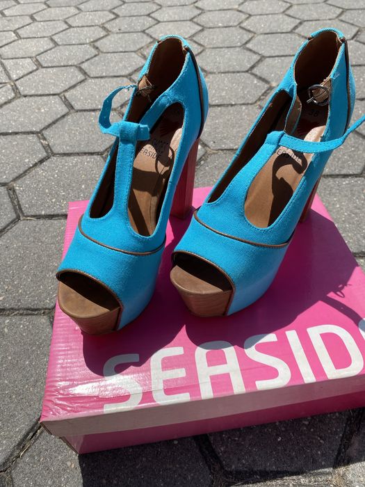 Sandálias azuis Seaside