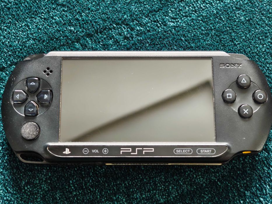 Konsola Sony PSP E1004 Street + BOX