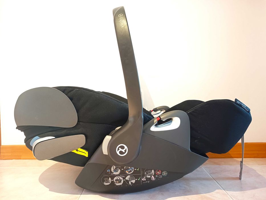 CYBEX CLOUD Z i-size plus + Adaptadores carrinho + Redutor
