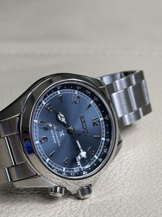 Seiko Alpinist glacier