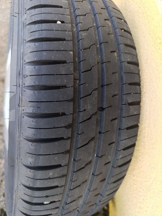 Jantes Liga Leve R15 com Pneus
