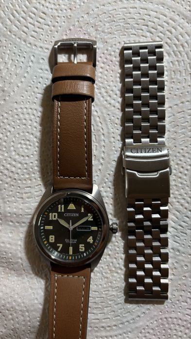 Relógio CITIZEN Eco Drive em titânio. Excelente.