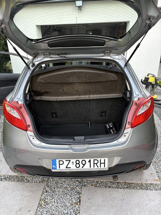 Mazda 2 2011 rok