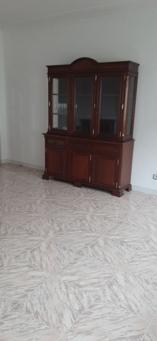 Cruz de Pau T2 com muita luminosidade.