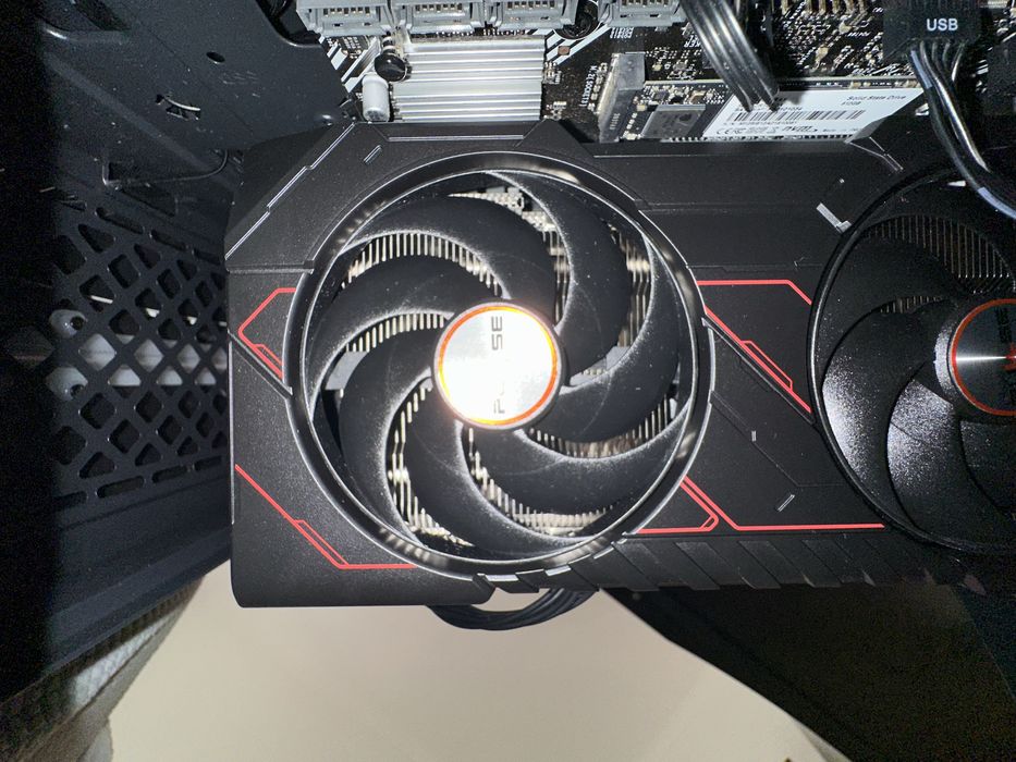 REDEON RX 9060 XT 8GB Graphics Card NEW64284292069379124