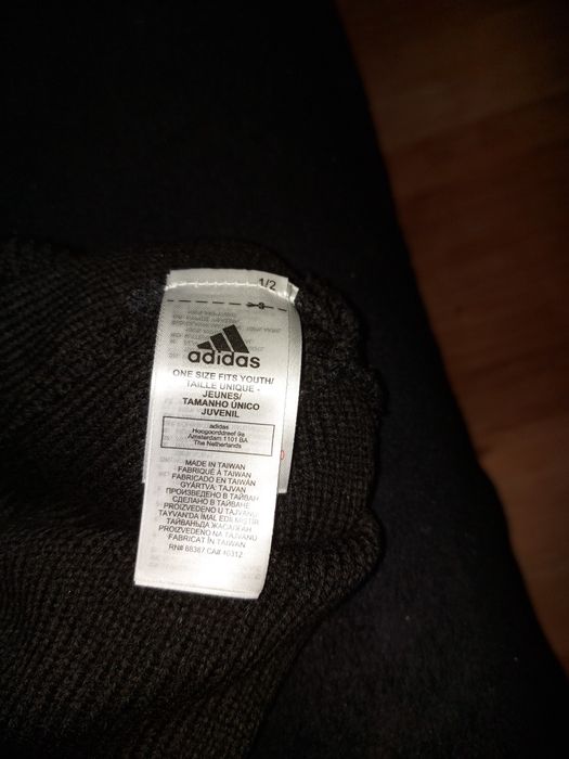 Czapka adidas czarna