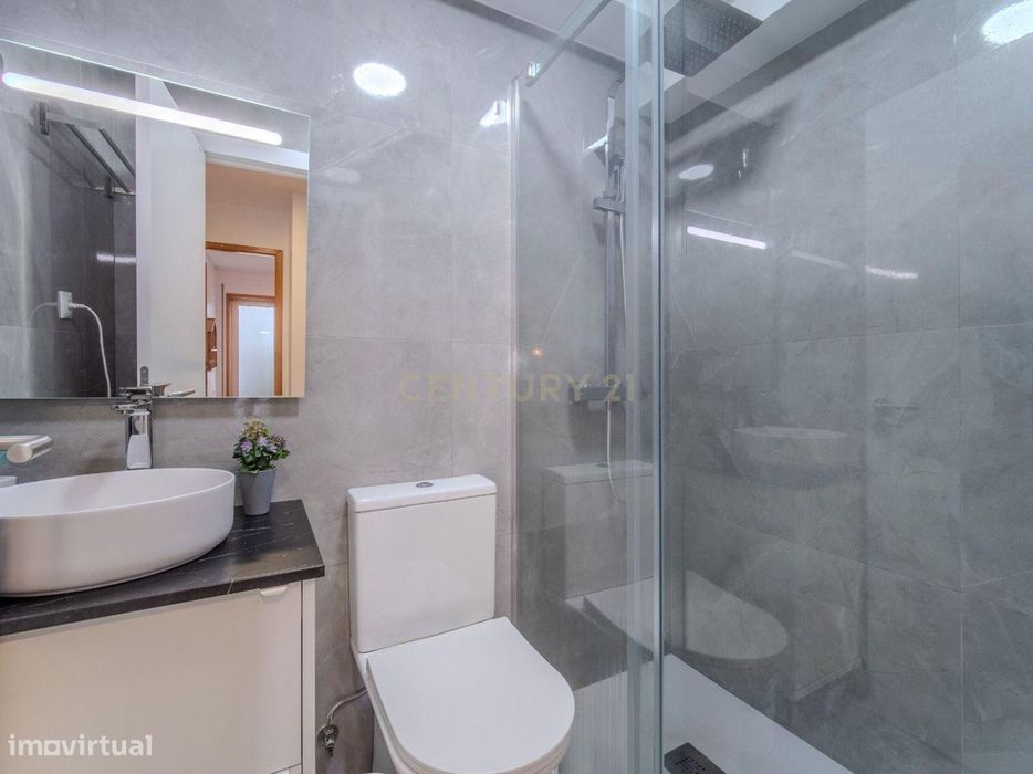 Apartamento Moderno em Vila do Conde com Vista para a Praia