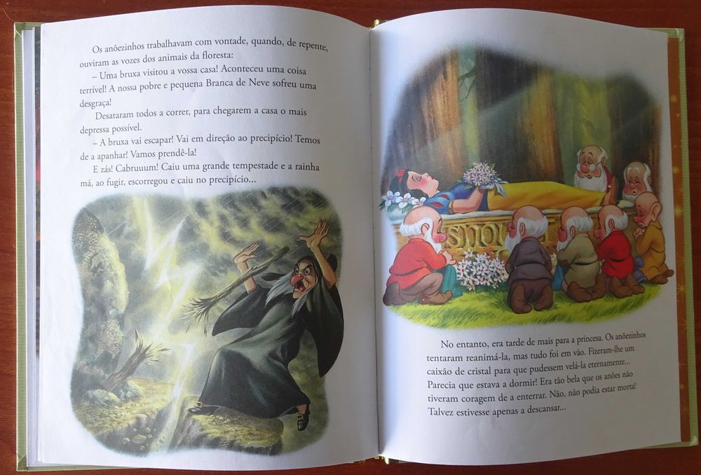 Branca de Neve e Os Sete Anões (Disney - Contos de Ouro)