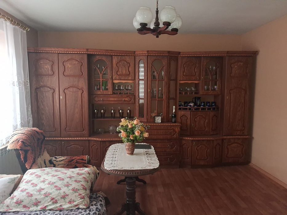 Nieruchomość ( ziemia z budynkami)