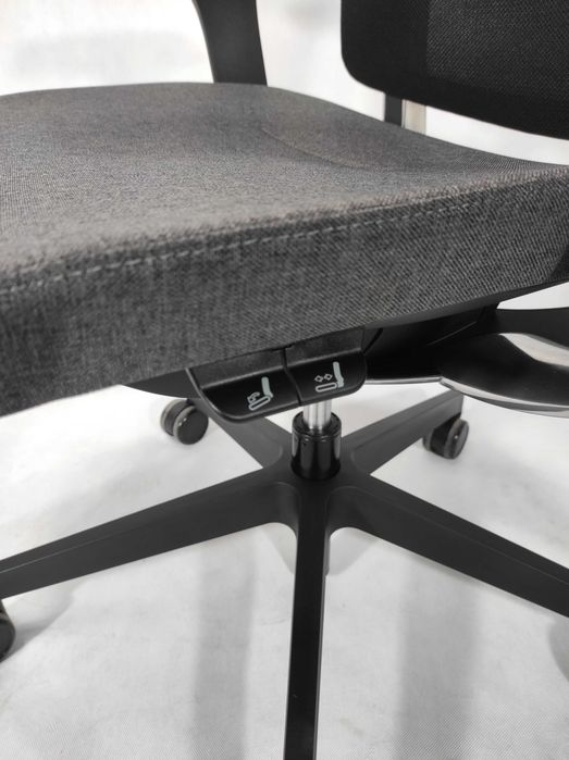 Profim VIOLLE NET 151SFL P62PU – ergonomiczny fotel biurowy z zagłówkiem