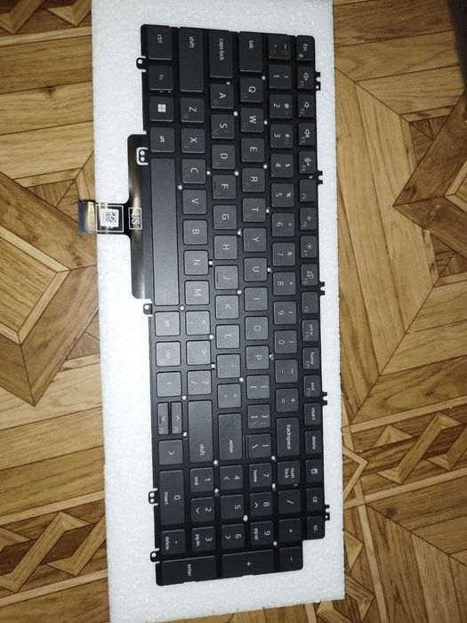 Клавіатура без підсвітки Dell Precision 3580