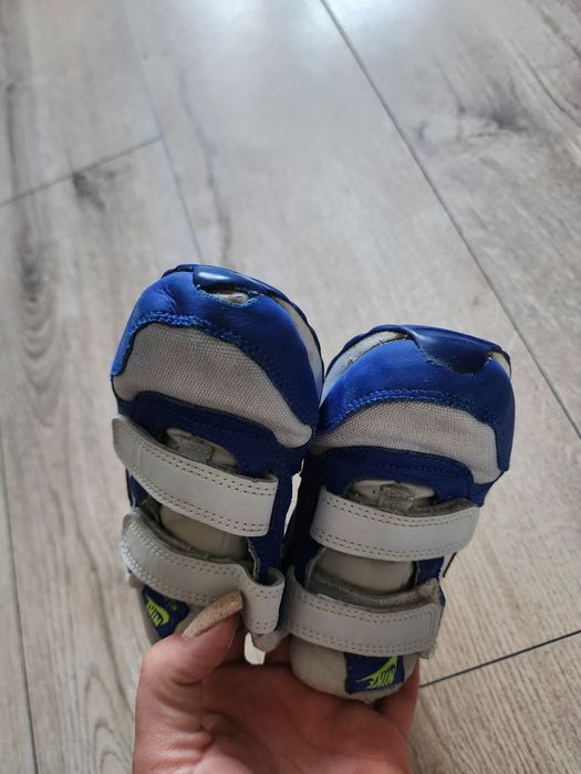 Buty nike chłopięce r 28 17cm
