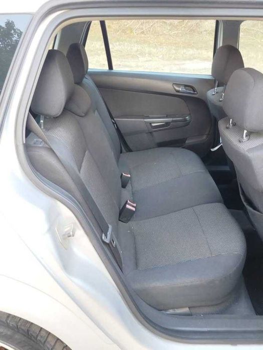 Opel Astra 1.7, diesel 2009