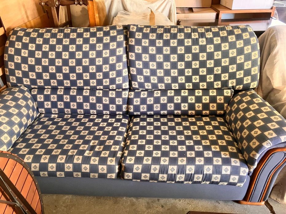 Vendo sofá de 2 lugares e sofá cama de 3 lugares