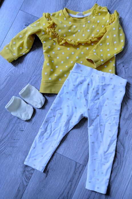Komplet niemowlęcy H&M.