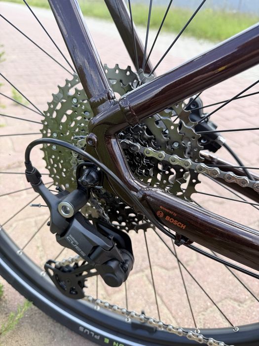 Rower elektryczny Cube touring 79 km
