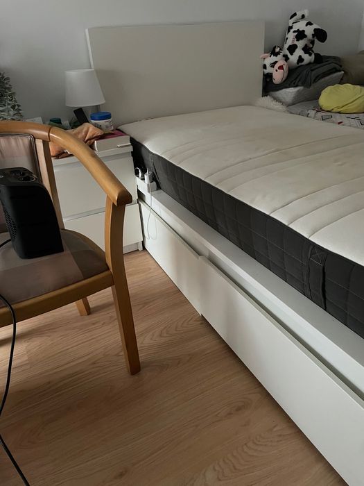 cama solteiro+estrado+cabeceira + 2 gavetas+colchão e capa protetora