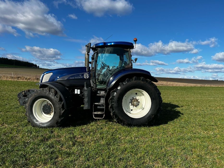 New Holland T 7050 T7 240km!