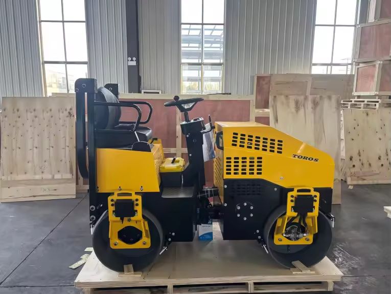 Wynajem walca 1.5 Walec drogowy Nowy rok 2025