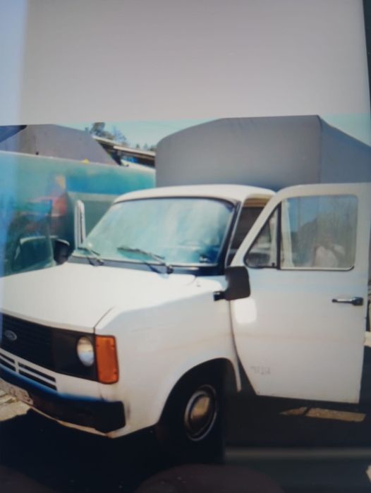 Vendo Ford Transit com junta de cabeça queimada