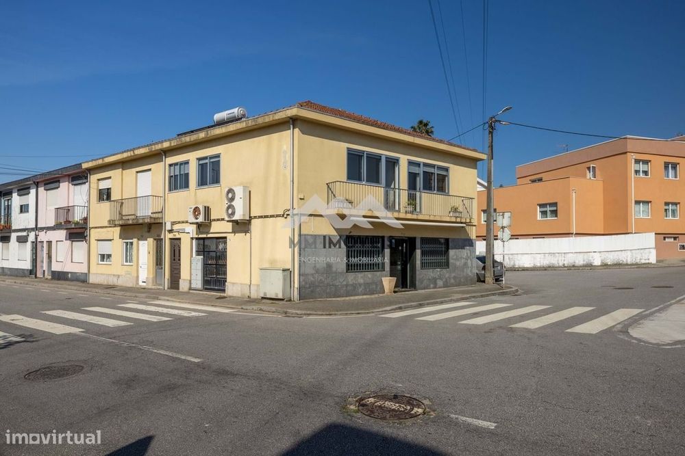 Imóvel Único: Habitação + Espaço Comercial | Excelente Oportunidade de