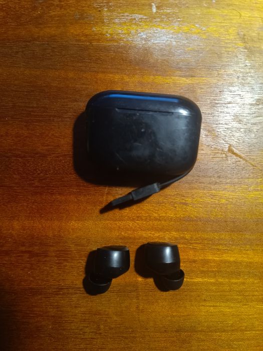 2 pairs of JLab and Ambie Earbuds64551757509762121