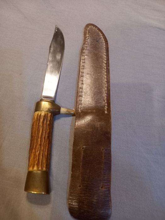 Stary nóż myśliwski