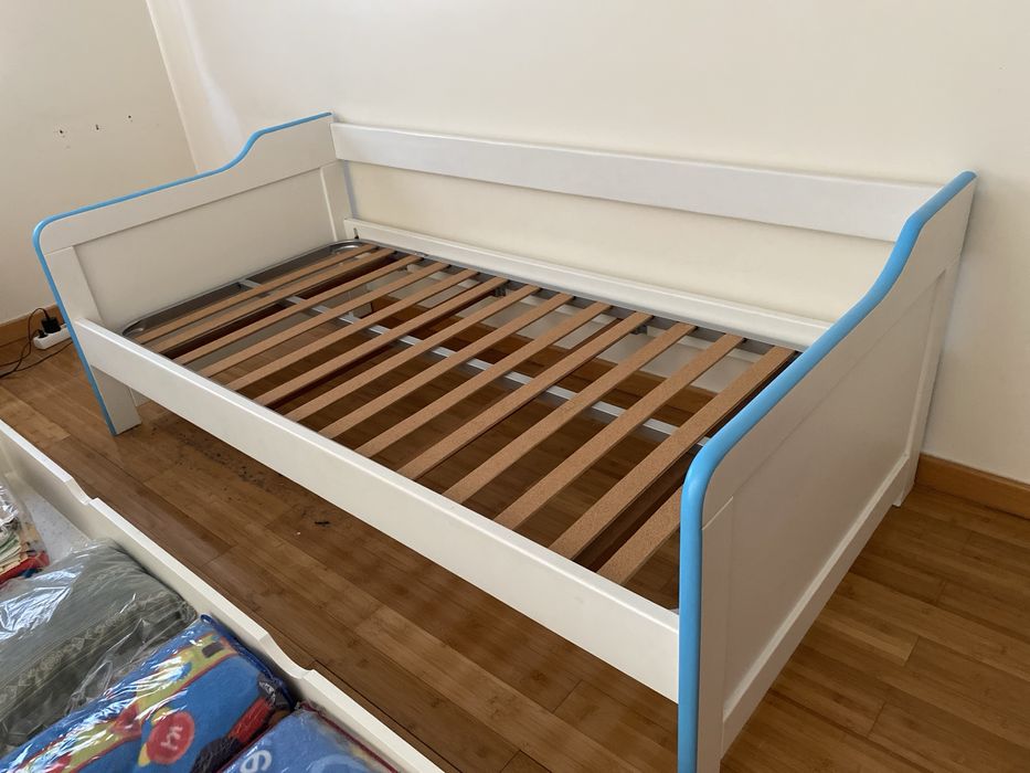 Vendo cama individual com possibilidade de +1 cama