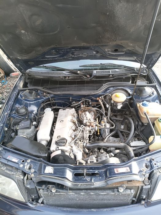 Продам.Ауді 100 2.5тді