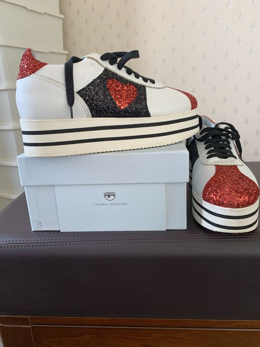 Кросівки жіночі Chiara Ferragni  розмір 39