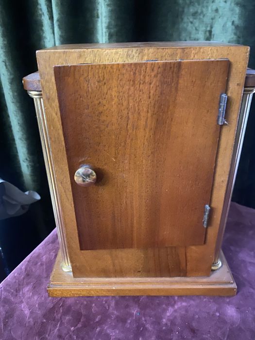 Настольные часы 1950- х. г.