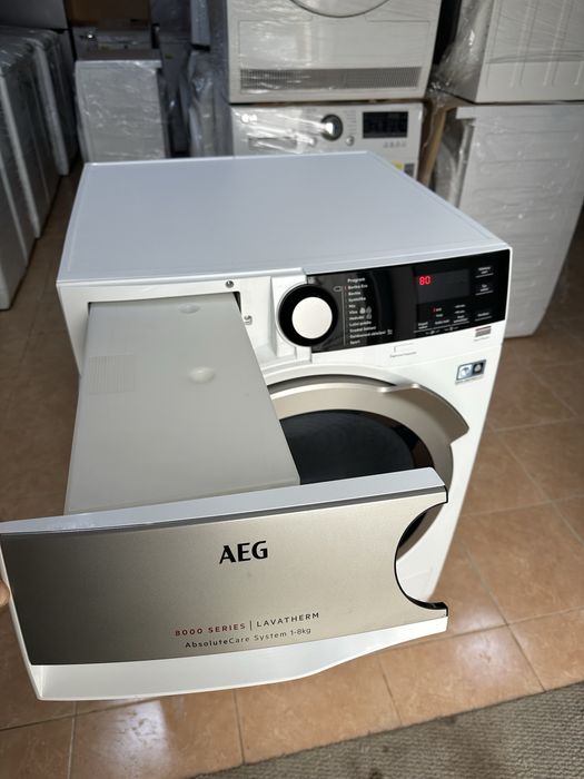 Сушильна машина AEG 8000 Series AbsoluteCare – 8 кг Mod. T8DBG48WC