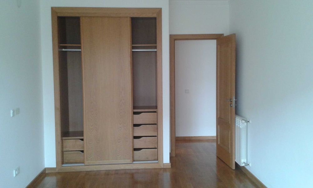 Apartamento T1 com garagem no centro da Solum