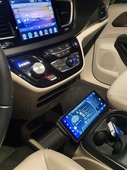 Tablet 10" (Android 12, 4GB RAM, 8 core) jako nawigacja do samochodu