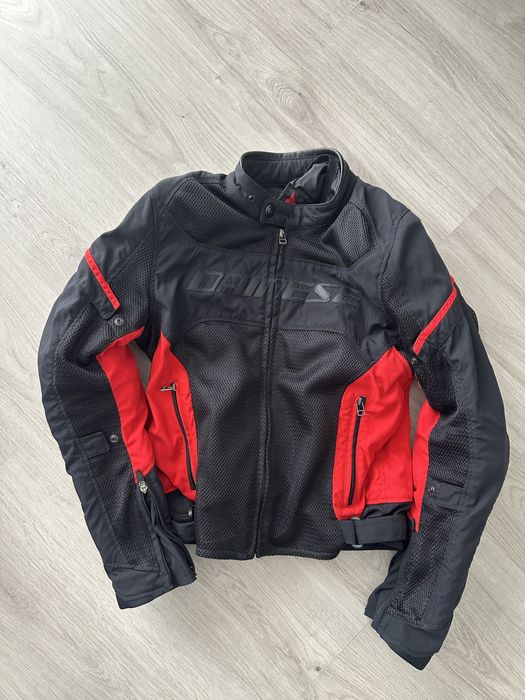 Casaco Dainese verão