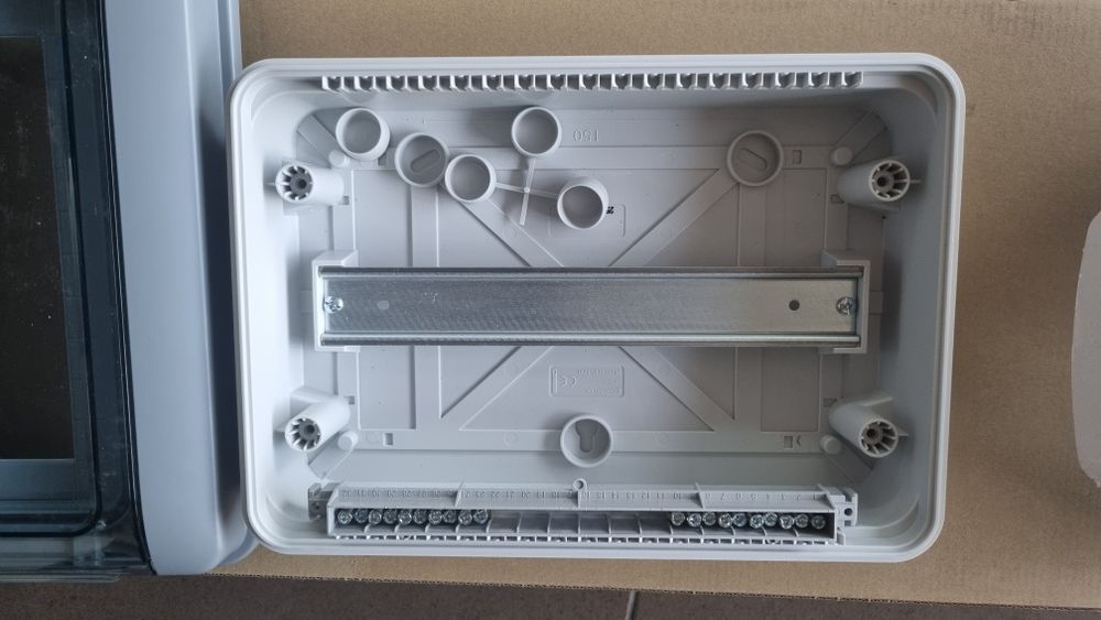 Quadro Estanque Legrand Plexo 12 Módulos Novo