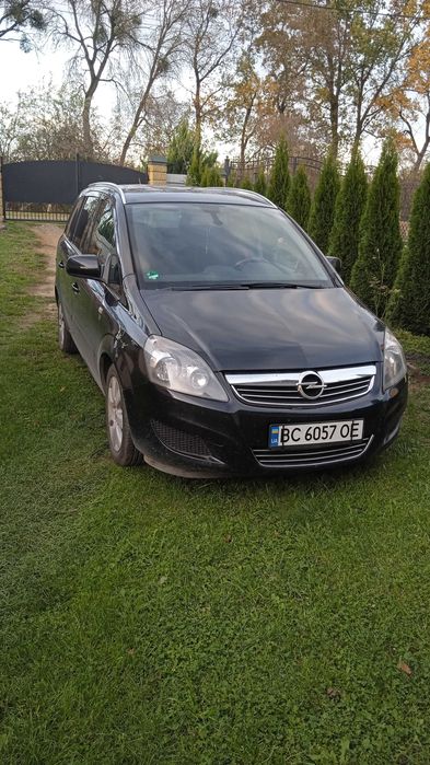 Opel Zafira b, дизель, механіка,  рік випуску жовтень 2010