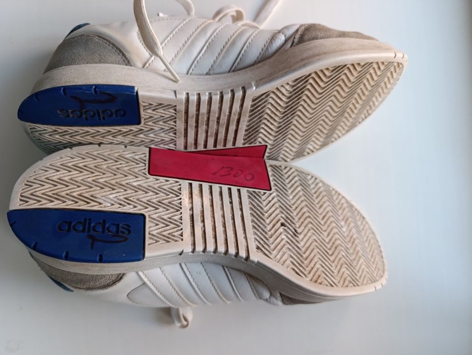 Кросівки чоловічі кожані 44 розмір Adidas
